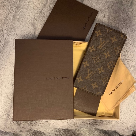 Louis Vuitton Accessories - Louis Vuitton iPhone folio case/wallet
